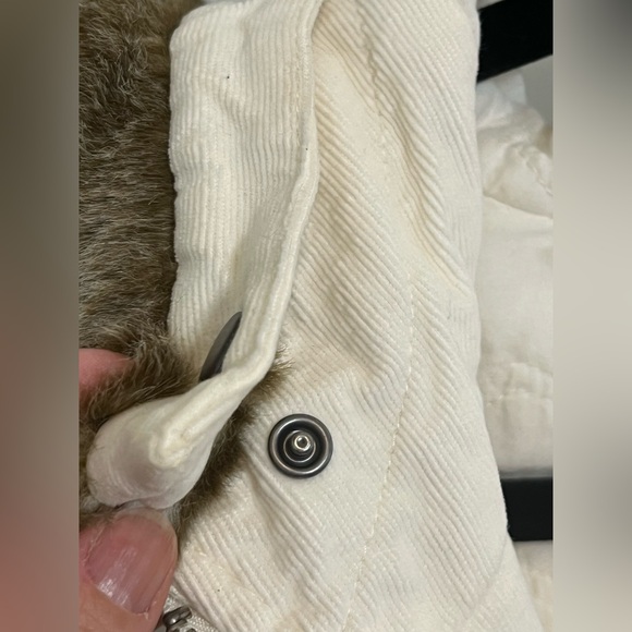 LOFT Cream Corduroy Hooded Vest w Detachable Faux Fur Trim | Size Small - Picture 6 of 9